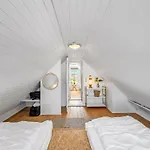 Klimentina - 150m From The Sea By Interhome